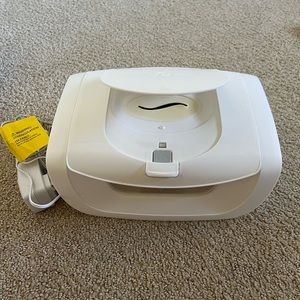 Munchkin mist wipes warmer